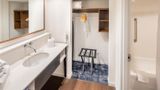 Hampton Inn & Suites Asheville Airport Room