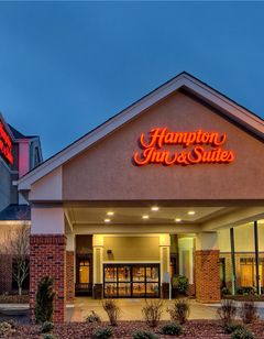 Hampton Inn & Suites Asheville Airport