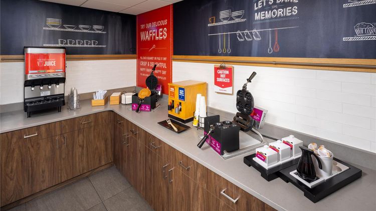 Hampton Inn & Suites Asheville Airport Restaurant