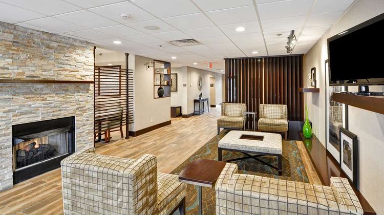 Hampton Inn Hendersonville Lobby