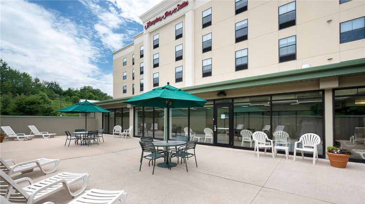 Hampton Inn & Suites Wilkes-Barre Exterior
