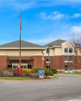 Hampton Inn & Suites Newtown