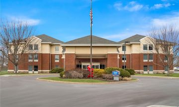 Hampton Inn & Suites Newtown