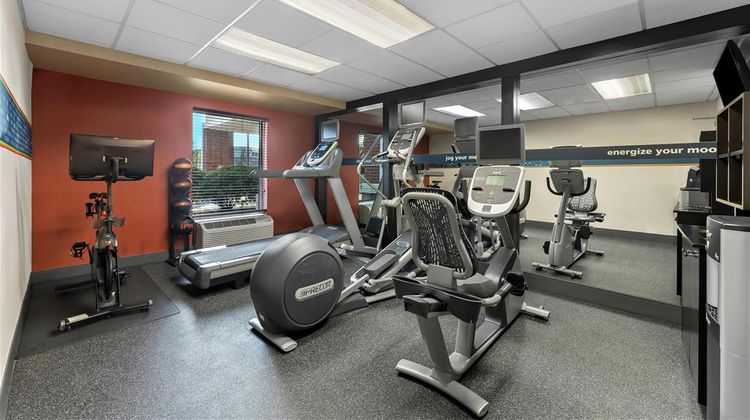 Hampton Inn & Suites Newtown Health