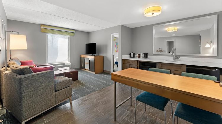 Hampton Inn & Suites Newtown Other