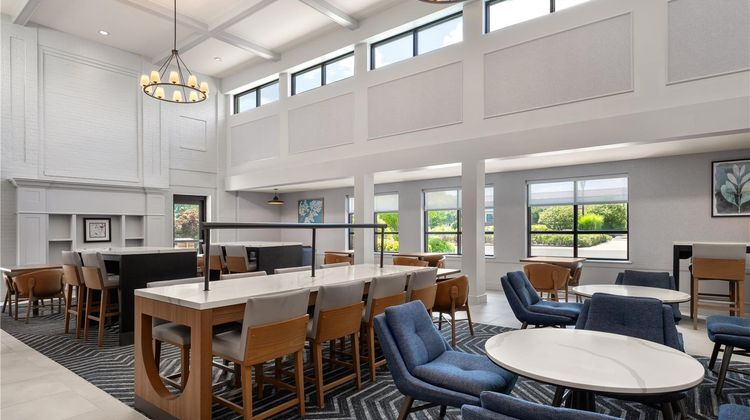 Homewood Suites by Hilton Lobby