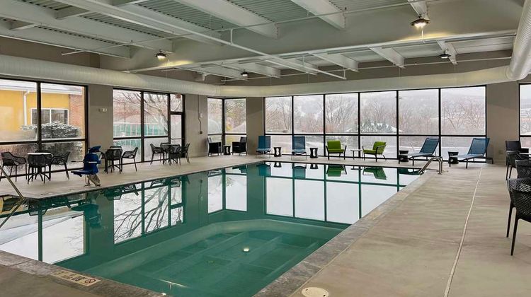 Hampton Inn Scranton at Montage Mountain Pool