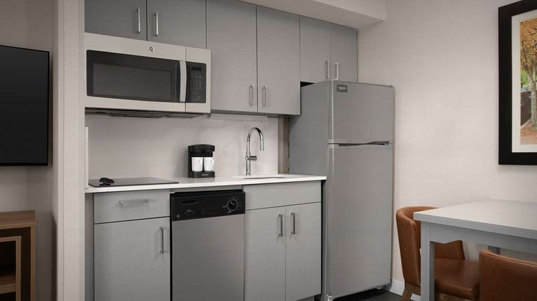 <b>Homewood Suites by Hilton Alexandria Other</b>. Images powered by <a href="https://iceportal.shijigroup.com/" title="IcePortal" target="_blank">IcePortal</a>.