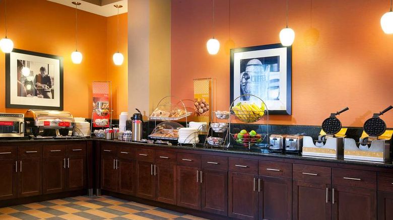 <b>Hampton Inn Alexandria/Pentagon South Restaurant</b>. Images powered by <a href="https://iceportal.shijigroup.com/" title="IcePortal" target="_blank">IcePortal</a>.