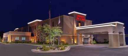 Hampton Inn & Suites Alexandria Exterior