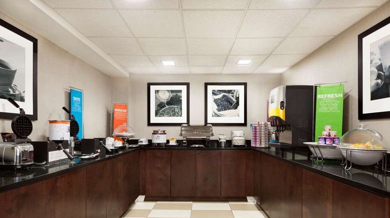 <b>Hampton Inn Waycross Restaurant</b>. Images powered by <a href="https://iceportal.shijigroup.com/" title="IcePortal" target="_blank">IcePortal</a>.