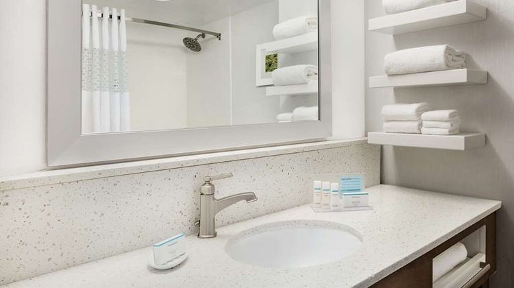 Hampton Inn Waycross Room
