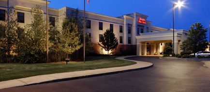 Hampton Inn & Suites Kalamazoo-Oshtemo Exterior