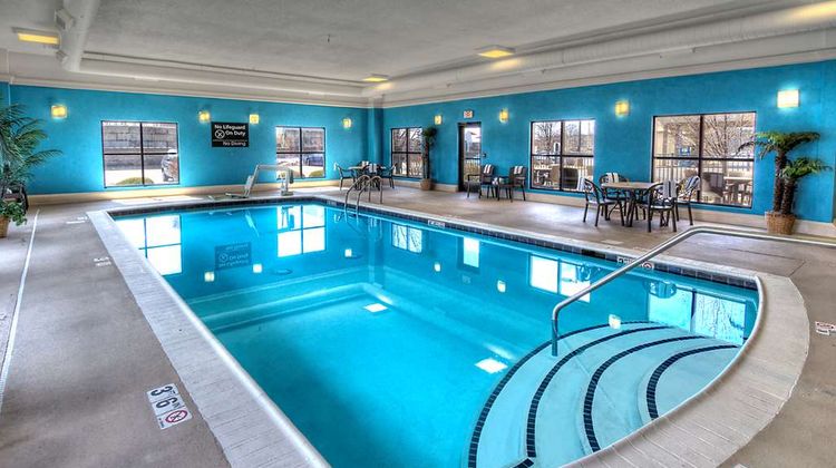 Hampton Inn & Suites Kalamazoo-Oshtemo Pool