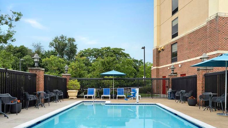 <b>Hampton Inn & Suites Arundel Mills/BWI Pool</b>. Images powered by <a href="https://iceportal.shijigroup.com/" title="IcePortal" target="_blank">IcePortal</a>.