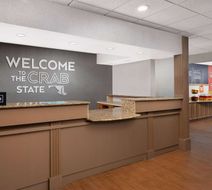 Hampton Inn Columbia Lobby
