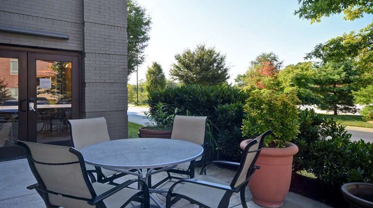 Hampton Inn & Suites Columbia South Exterior