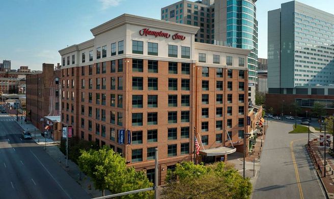 Hampton Inn Baltimore-Camden Yards Exterior
