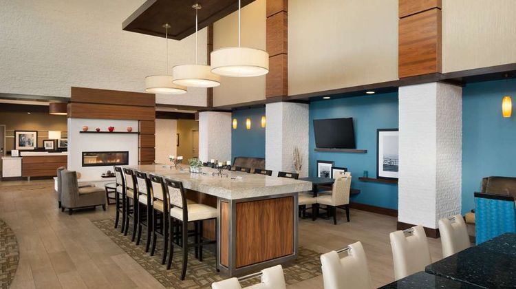 Hampton Inn & Suites Edgewood Lobby
