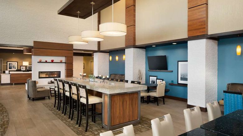 <b>Hampton Inn & Suites Edgewood Lobby</b>. Images powered by <a href="https://iceportal.shijigroup.com/" title="IcePortal" target="_blank">IcePortal</a>.