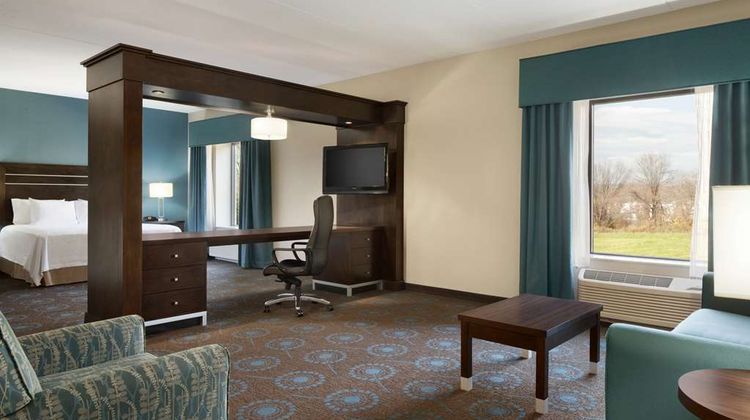 Hampton Inn & Suites Edgewood Restaurant