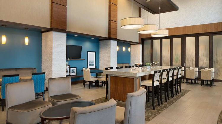 Hampton Inn & Suites Edgewood Lobby