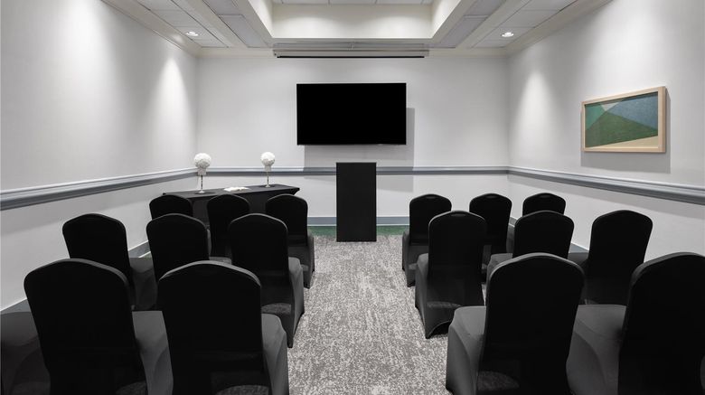 <b>Hampton Inn Baltimore-Glen Burnie Meeting</b>. Images powered by <a href="https://iceportal.shijigroup.com/" title="IcePortal" target="_blank">IcePortal</a>.