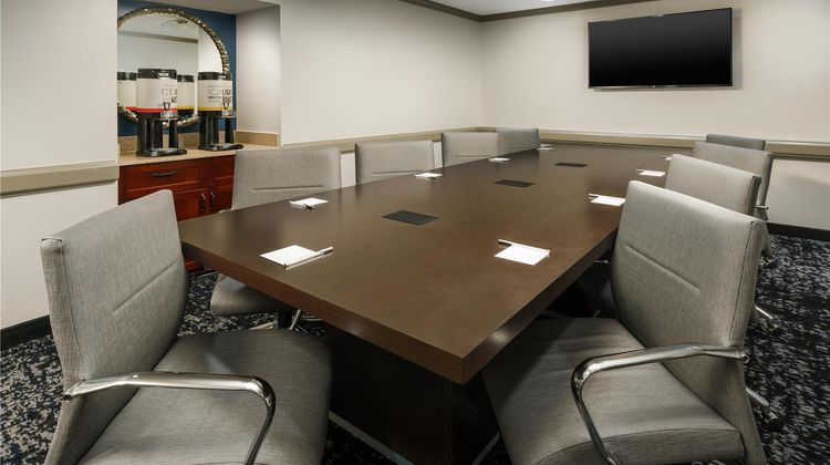 Hampton Inn & Suites Inner Harbor Meeting