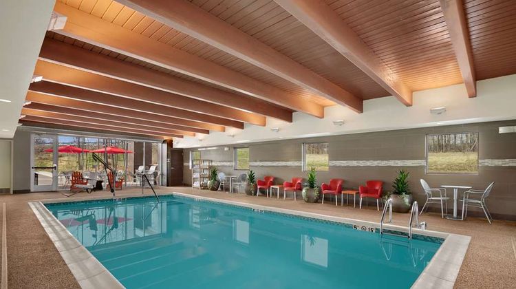Home2 Suites by Hilton Pool