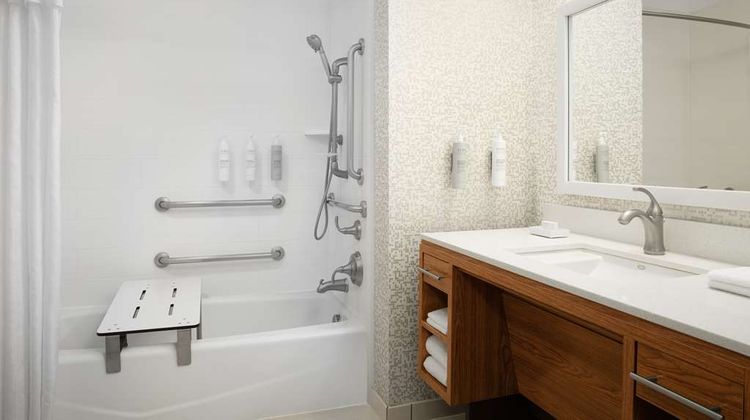 Home2 Suites by Hilton Room