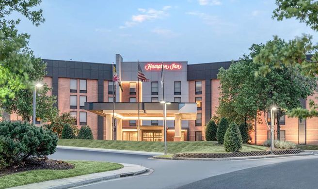 Hampton Inn by Hilton White Marsh Exterior