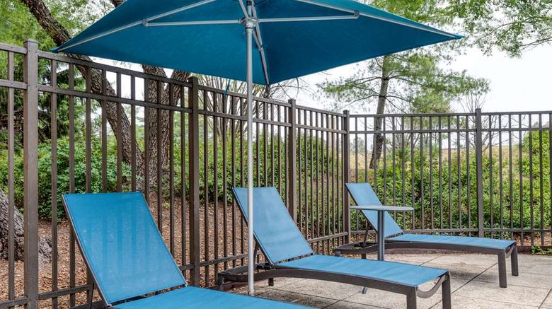 <b>Hampton Inn by Hilton White Marsh Pool</b>. Images powered by <a href="https://iceportal.shijigroup.com/" title="IcePortal" target="_blank">IcePortal</a>.