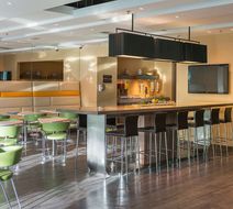 Hampton by Hilton Barranquilla Lobby