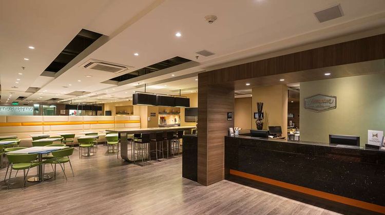 Hampton by Hilton Barranquilla Lobby