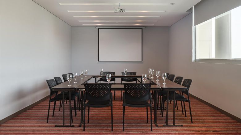 <b>Hampton by Hilton Barranquilla Meeting</b>. Images powered by <a href="https://iceportal.shijigroup.com/" title="IcePortal" target="_blank">IcePortal</a>.