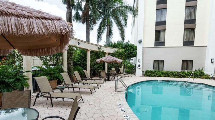 Hampton Inn Boca Raton Pool