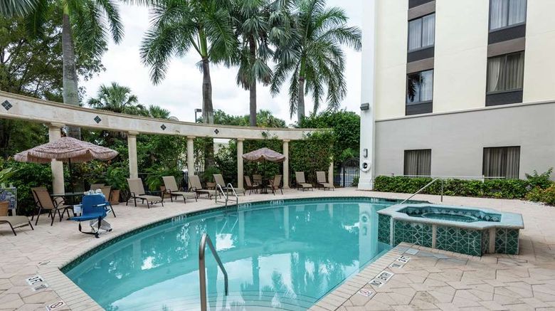 <b>Hampton Inn Boca Raton Pool</b>. Images powered by <a href="https://iceportal.shijigroup.com/" title="IcePortal" target="_blank">IcePortal</a>.