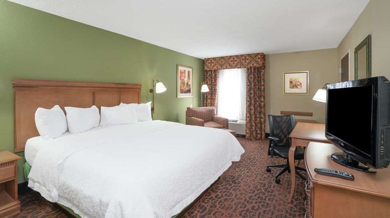 <b>Spark by Hilton Bardstown Room</b>. Images powered by <a href="https://iceportal.shijigroup.com/" title="IcePortal" target="_blank">IcePortal</a>.