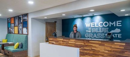 Spark by Hilton Bardstown Lobby