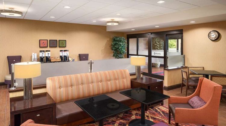 Hampton Inn Belle Vernon Lobby