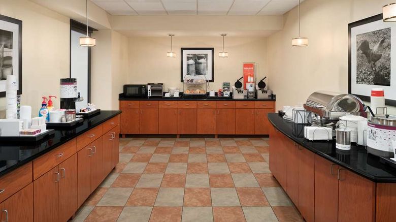 <b>Hampton Inn Belle Vernon Restaurant</b>. Images powered by <a href="https://iceportal.shijigroup.com/" title="IcePortal" target="_blank">IcePortal</a>.