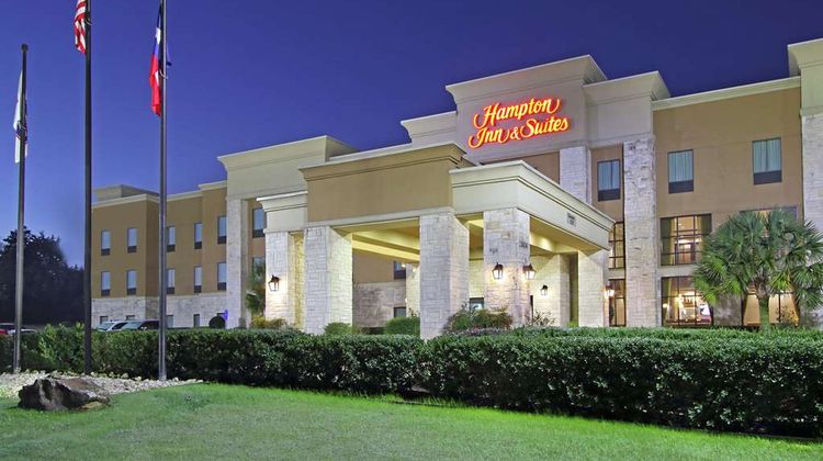 Hampton Inn & Suites Buffalo Exterior