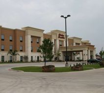 Hampton Inn & Suites Buffalo Exterior