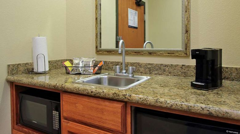 <b>Hampton Inn & Suites Buffalo Other</b>. Images powered by <a href="https://iceportal.shijigroup.com/" title="IcePortal" target="_blank">IcePortal</a>.