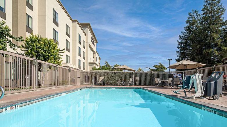 <b>Hampton Inn & Suites Bakersfield/Hwy 58 Pool</b>. Images powered by <a href="https://iceportal.shijigroup.com/" title="IcePortal" target="_blank">IcePortal</a>.