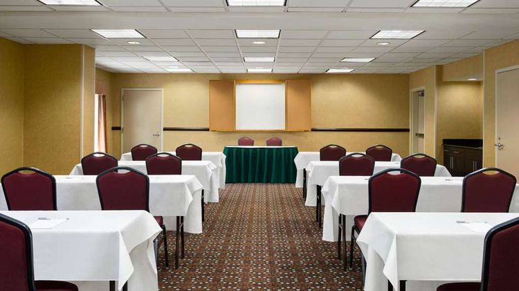Hampton Inn & Suites Sun City Meeting