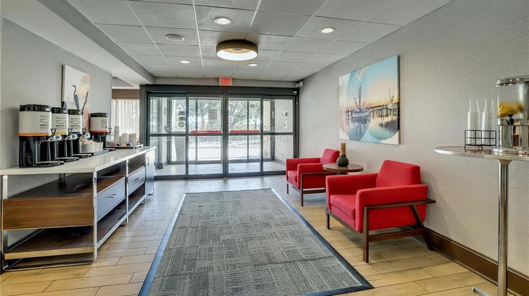Hampton Inn Beaufort Lobby