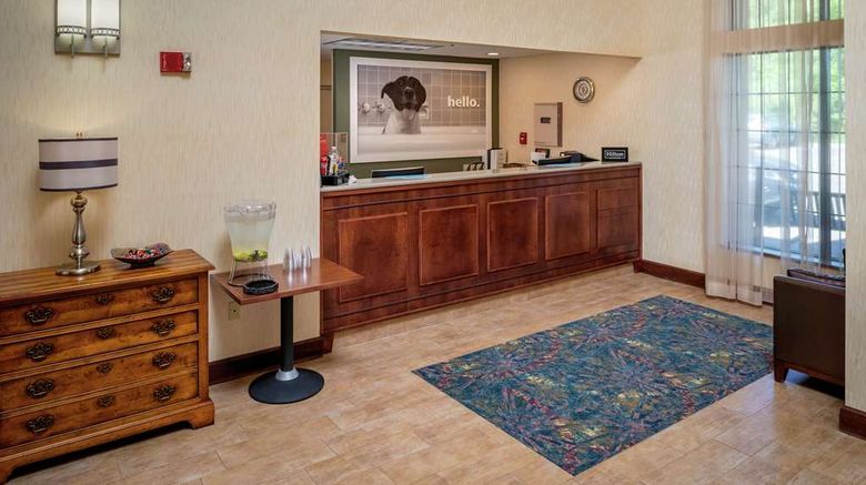 <b>Hampton Inn & Suites Vestal Lobby</b>. Images powered by <a href="https://iceportal.shijigroup.com/" title="IcePortal" target="_blank">IcePortal</a>.
