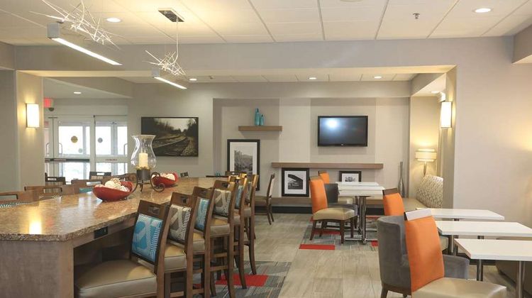 Hampton Inn Owego Lobby