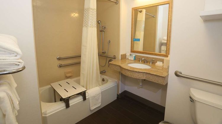 Hampton Inn Owego Room